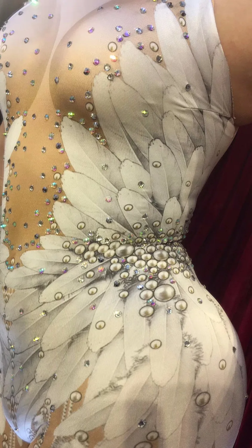 Комбинезон с белыми перьями и кристаллами для танцев|rhinestone bodysuit|dance outfitbodysuit rhinestone