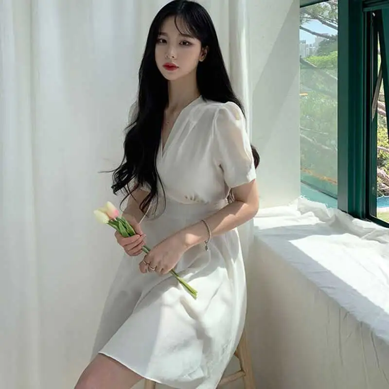 Женское шифоновое платье средней длины с коротким рукавом v-образным вырезом и