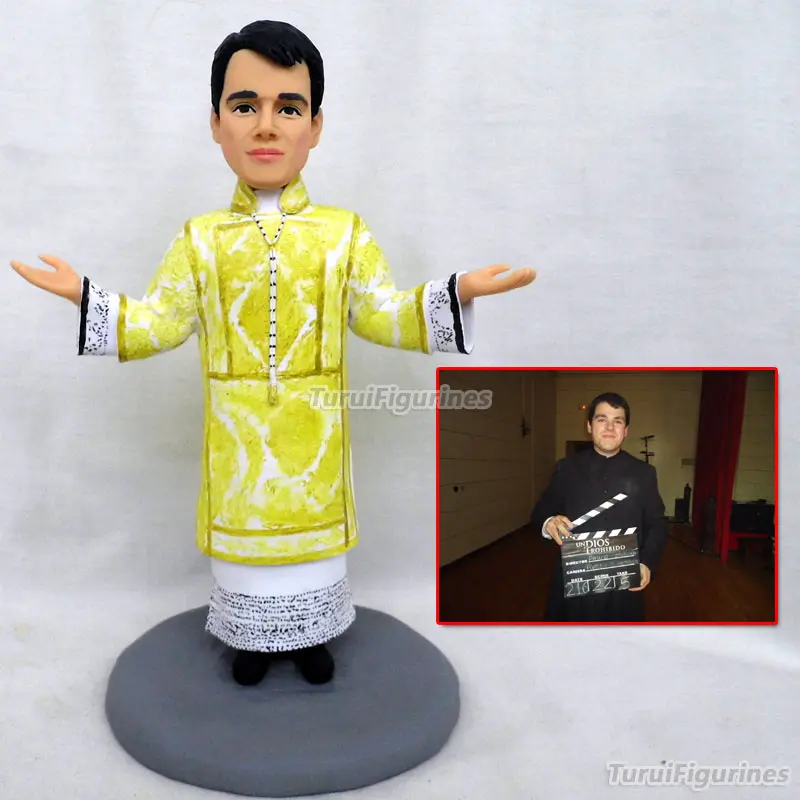 Церковный служитель пастор статуэтки для молитвы дня рождения миниатюрные