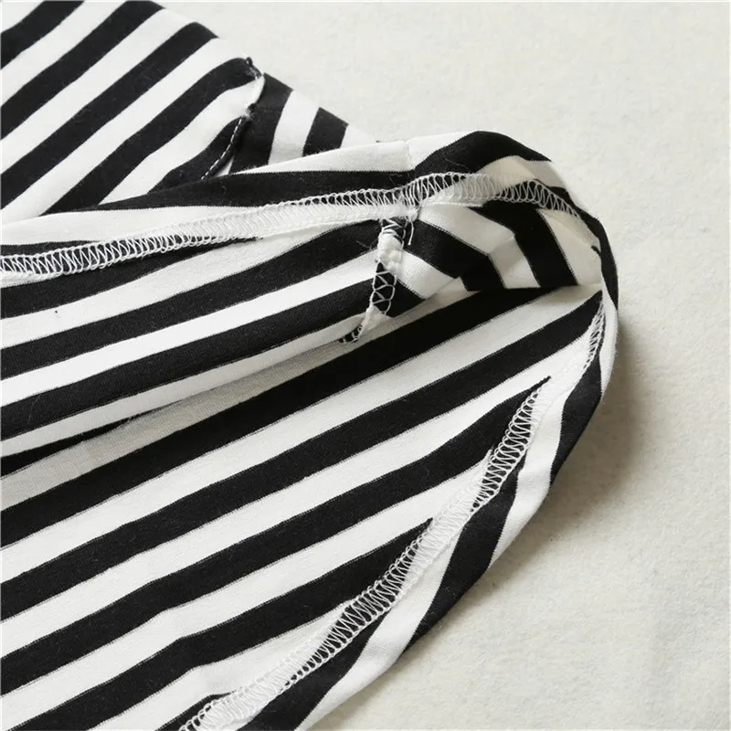 Новые стильные осенние одинаковые комплекты для семьи платье мамы или дочки