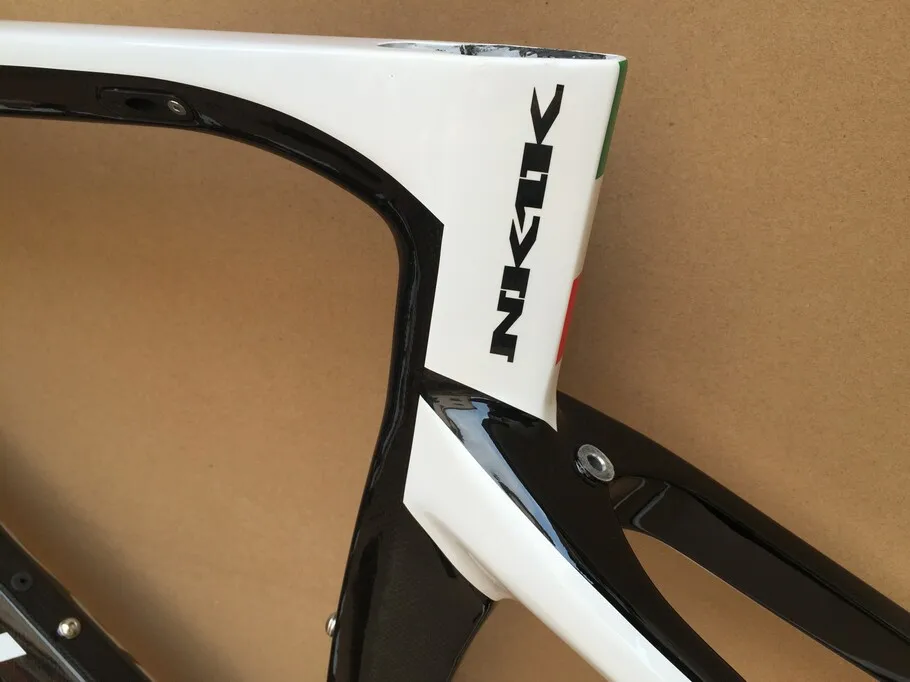Белый Cipollini NK1K шоссейный углеродный гоночный велосипед рама глянцевая/матовая bb68 bb30+ руль+ седло белого и черного цвета