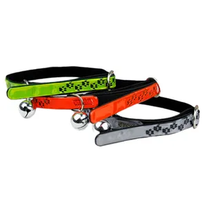 Регулируемый Светоотражающий ошейник с колокольчиком, дизайнерские зажимы для следов лап и кошек, защитные ошейники для домашних животных