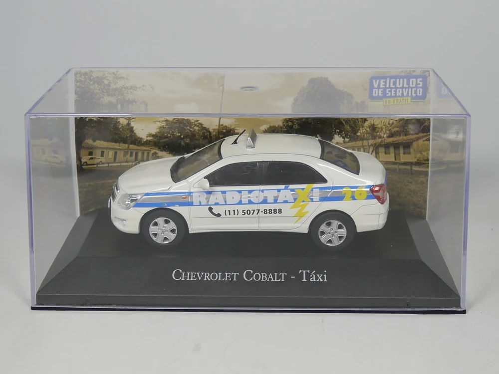 Ixo 1:43 Chevrolet Cabalt такси литая модель автомобиля