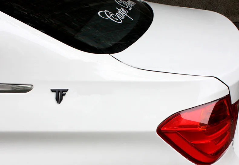 Автомобильная наклейка эмблема значок TF буква Логотип Металл 2 цвета 6x5 см Тюнинг