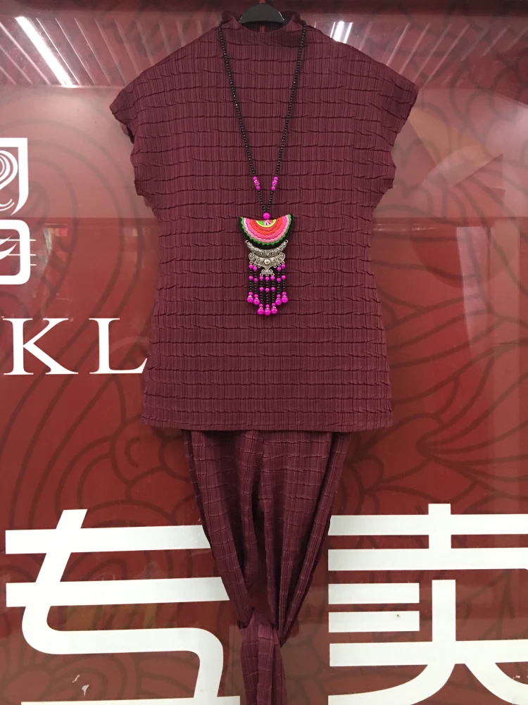 Issey Miyake двойной косу давление костюм для досуга сложить короткий рукав футболки+ девять очков Штaны-клёш комплект из двух предметов