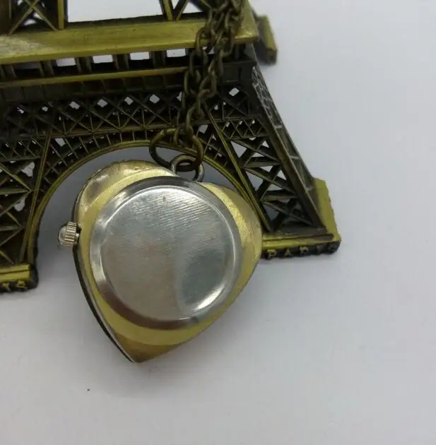 

New Fashion bronze Heart-shaped cat pendant Quartz cartoon woman and girl Gift Necklace pocket watches