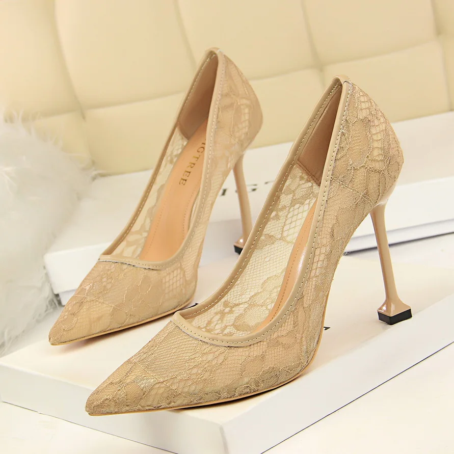 New Arrival Sexy Cut-Outs Lace Pointed Toe High Heels Shoes Women's Fashion Shallow Women Pumps Show Thin Party Shoes Size 34-40