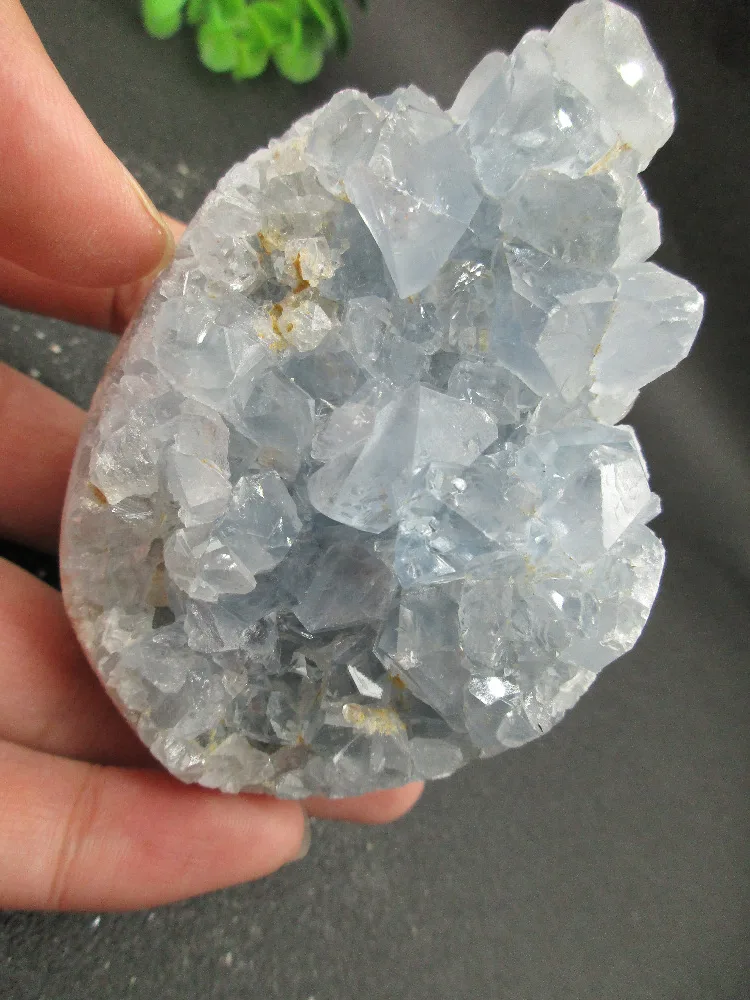 

Top!Natural Quartz Crystals Rare Rock Kyanite Heart Natural Stones And Minerals Cornucopia For Collection