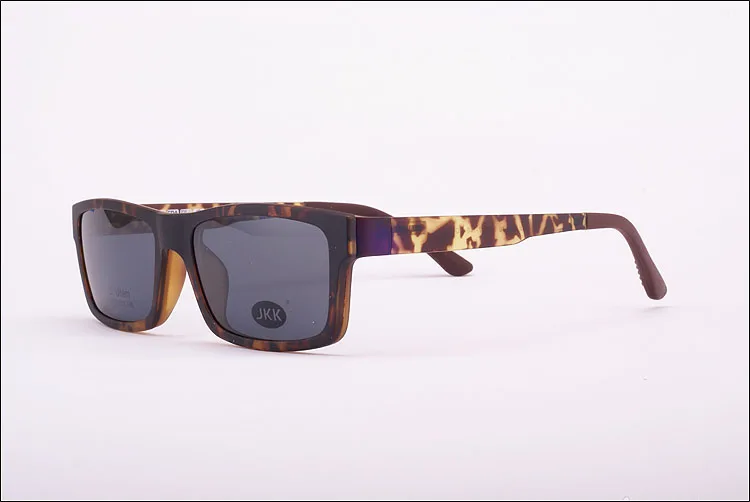 Full Frame Male and Female myopia Glasses Magnet Clip Small Size Eyeglasses 50 Sand Black Polarizing Sunglasses JKK104