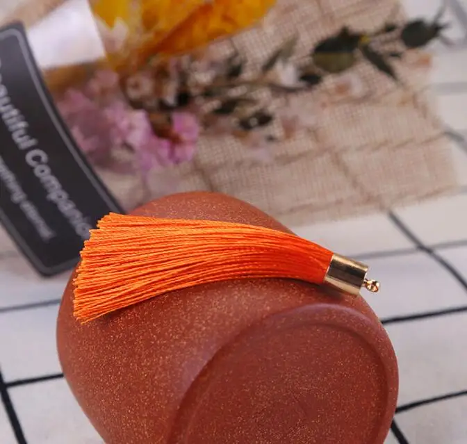 orange yello 10 шт./партия, разноцветные Полиэстеровые золотые кепки, подвески с кисточками, 60 мм, длина, модные серьги с бахромой, подвески самодельные ювелирные изделия - Цвет: orange yello
