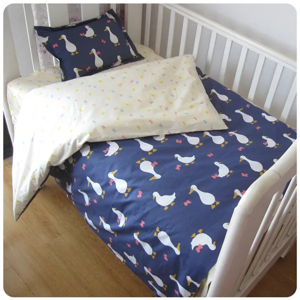 Скидка! Комплект постельного белья для детской кроватки из 3 предметов включая