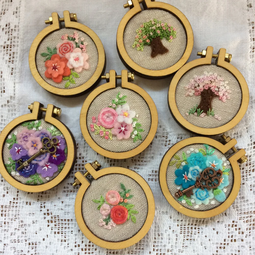 

Rosebeading Wooden Cross Stitch Mini Frame Small Embroidery Hoop Necklace Pendant DIY