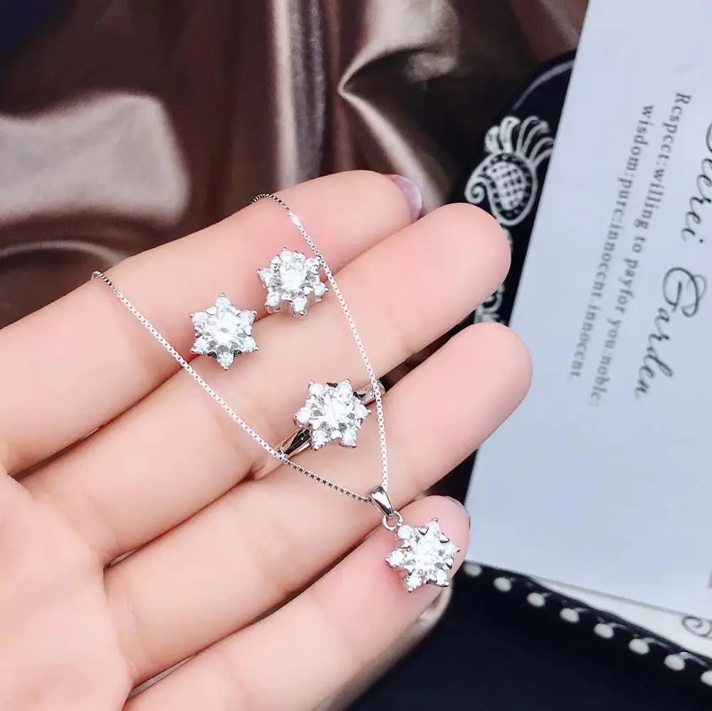 Специальная рекомендация 925 пробы Серебряный популярный стиль. 0 5 ct Муассанит мир