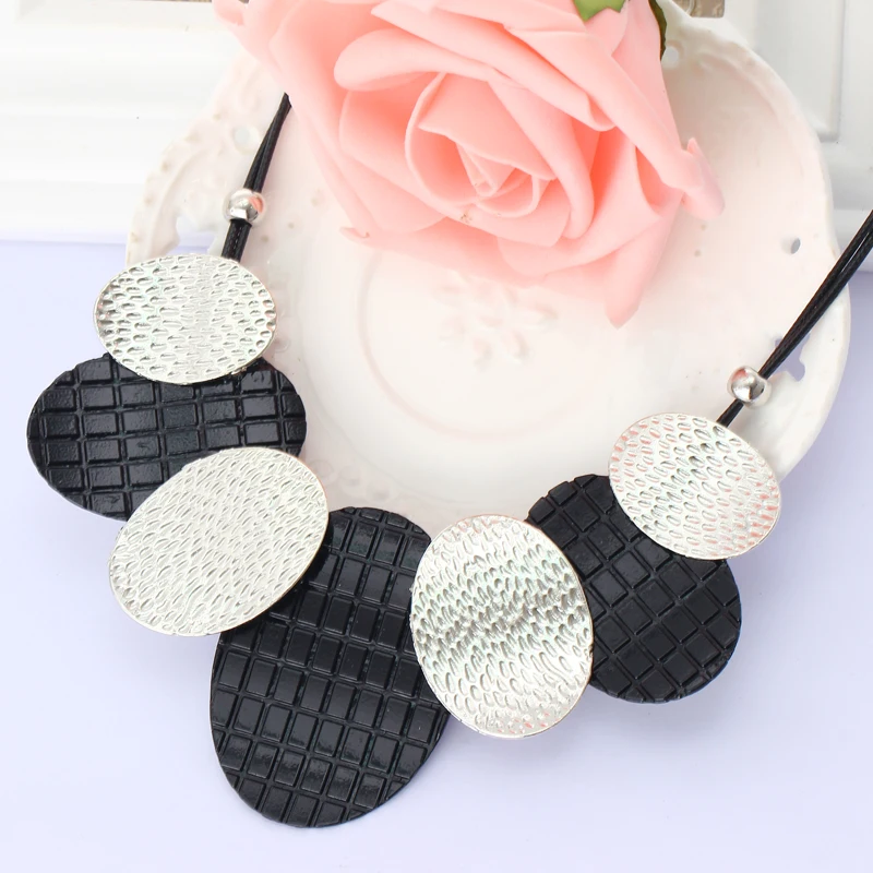 Ожерелье макси в стиле панк винтажный нагрудник чокер массивное ожерелье для