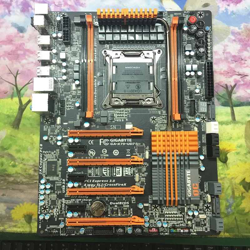Фото Материнская плата для Gigabyte материнская DDR3 LGA2011 с поддержкой E5 2670 32nm I7 3960X X79 (P9X79 PRO