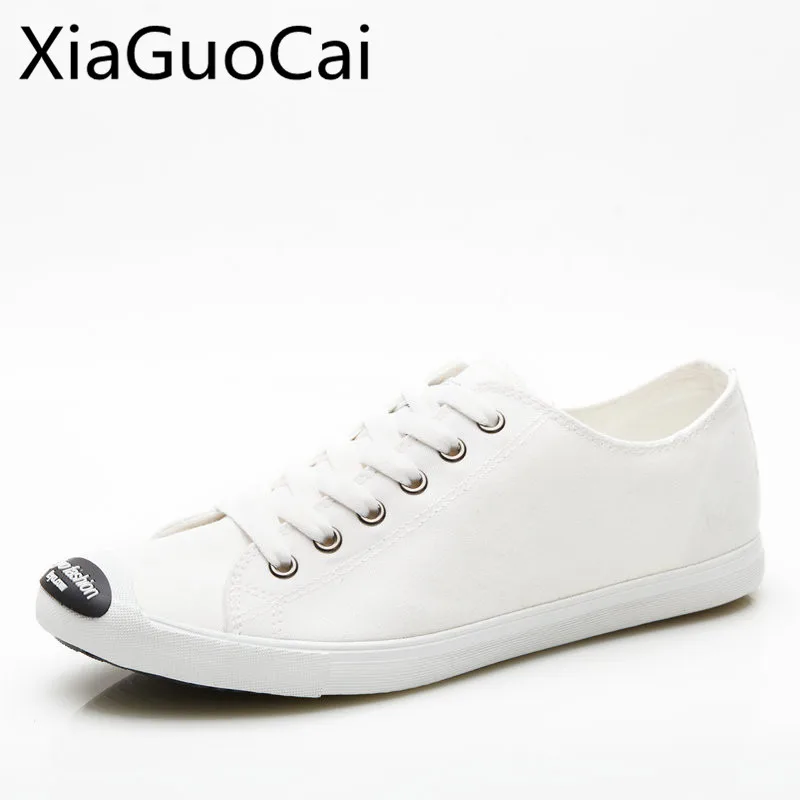 

Spring and Autumn Men Canvas Shoes Men's Black and White Flat Sneakers Shoes Korean Version Board Flats