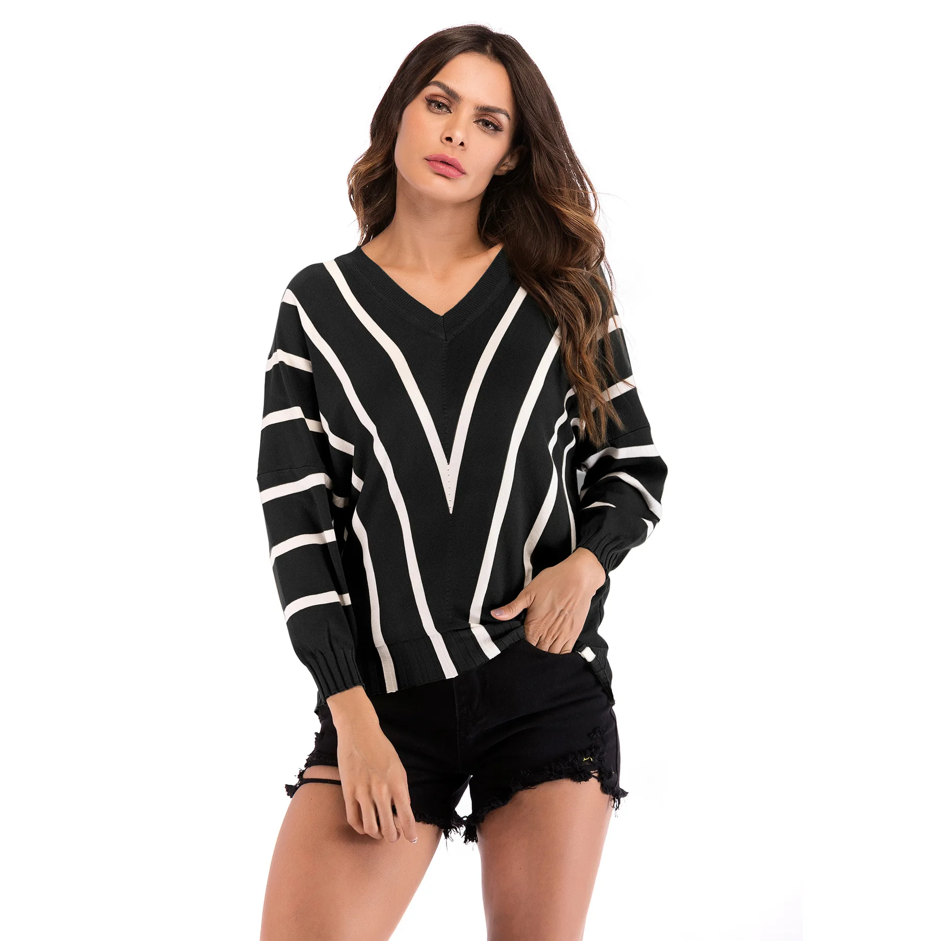 Женский осенне-зимний трикотажный свободный свитер в полоску | Женская одежда