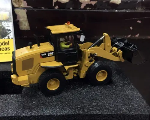 Новые 1/50 масштаб литой модели Caterpillar Cat 930 K колесный погрузчик от литья под