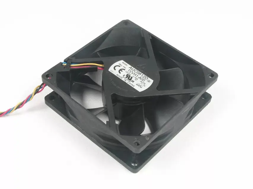 Вентилятор охлаждения сервера Detla Electronics AUC0812D 1WH1 A00 DC 12 В 0 70 а 80x80x25 мм|square fan|server fandc