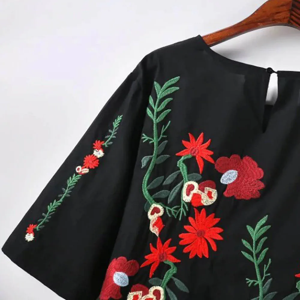 Женское винтажное платье-мини с цветочной вышивкой и круглым вырезом | Женская