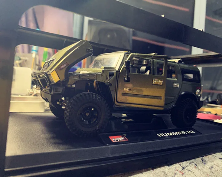 Ручной работы тонкой работы 1:24 RC Гусеничный модифицированный автомобиль для 1/24 Hummer
