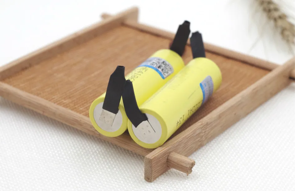 Новый оригинальный varicore HE4 20A разрядка 2500 мАч электронные сигареты литиевые