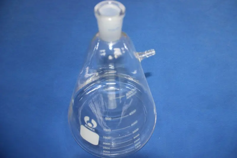 Стеклянная коническая фляжка Erlenmeyer 5000 мл с вакуумным всасыванием фильтром 24/40
