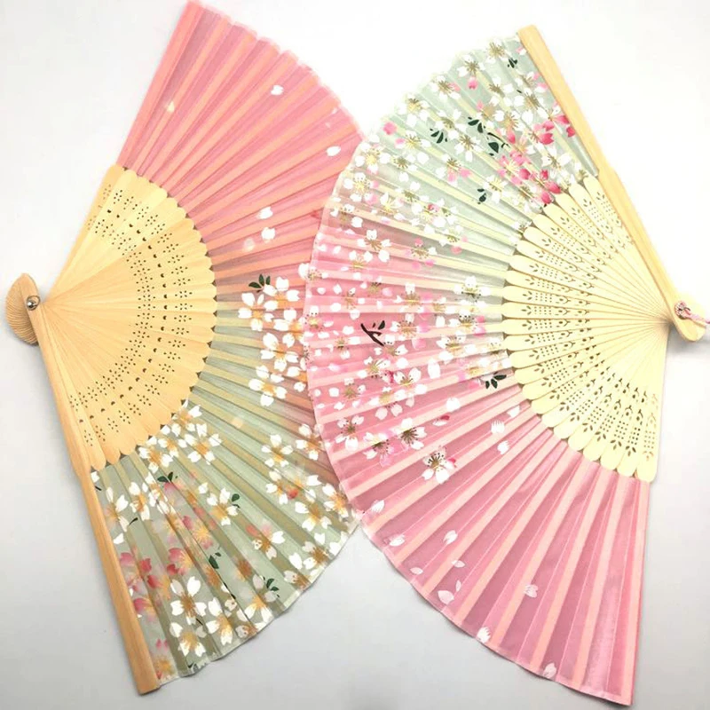 Японский бамбуковый складной Шелковый веер держащих букет невесты на свадьбе