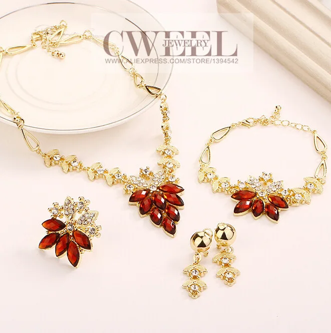 Женский модный комплект ювелирных изделий 2018 Золотая капля из страз браслет