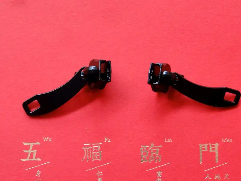 black 2pcs 8# покрытие Глава металла zip/ползунки для Нейлон молнии/двойной замочную скважину/black/silver/gold /для Пластик напряженности Сейф бар/чемодан/Чемодан - Цвет: black 2pcs
