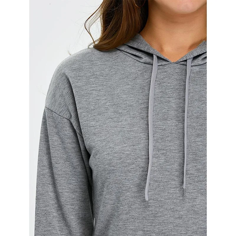 Женское платье с капюшоном VESTLINDA однотонное серое мини карманами и длинным