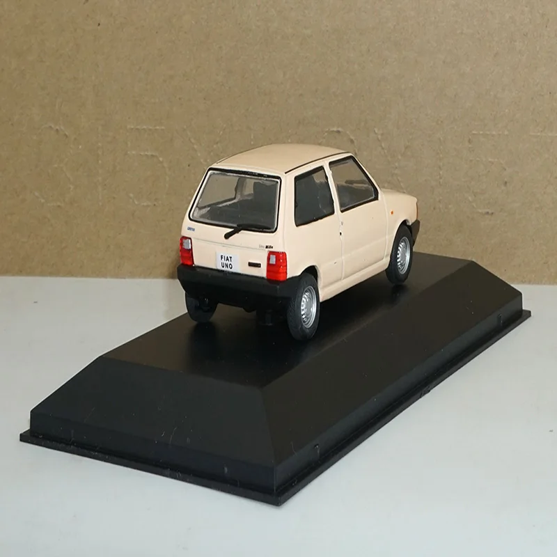 Коллекция бутик 1/43 моделирование FIAT UNO-1983 классическая мебель модель сплав литье