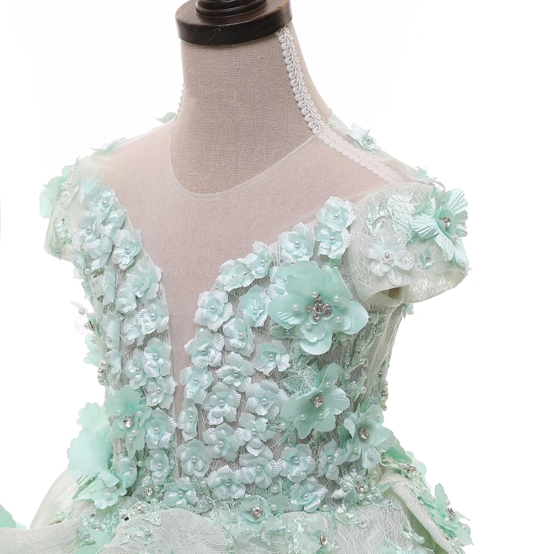 Мятно зеленые кружевные платья для девочек с цветами и жемчужинами вечерние