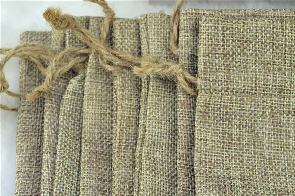 

300pcs/lot Faux Burlap Hessian Mini Bags Jewelry Packaging Rustic Wedding Favors bomboniere Gift Bag 9x7cm Free Express Shipping