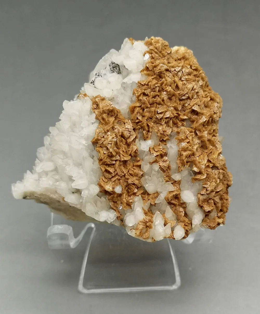 102g Natural calcite crystal cluster and dolomite symbiotic mineral specimens natural rough specimen stone | Дом и сад