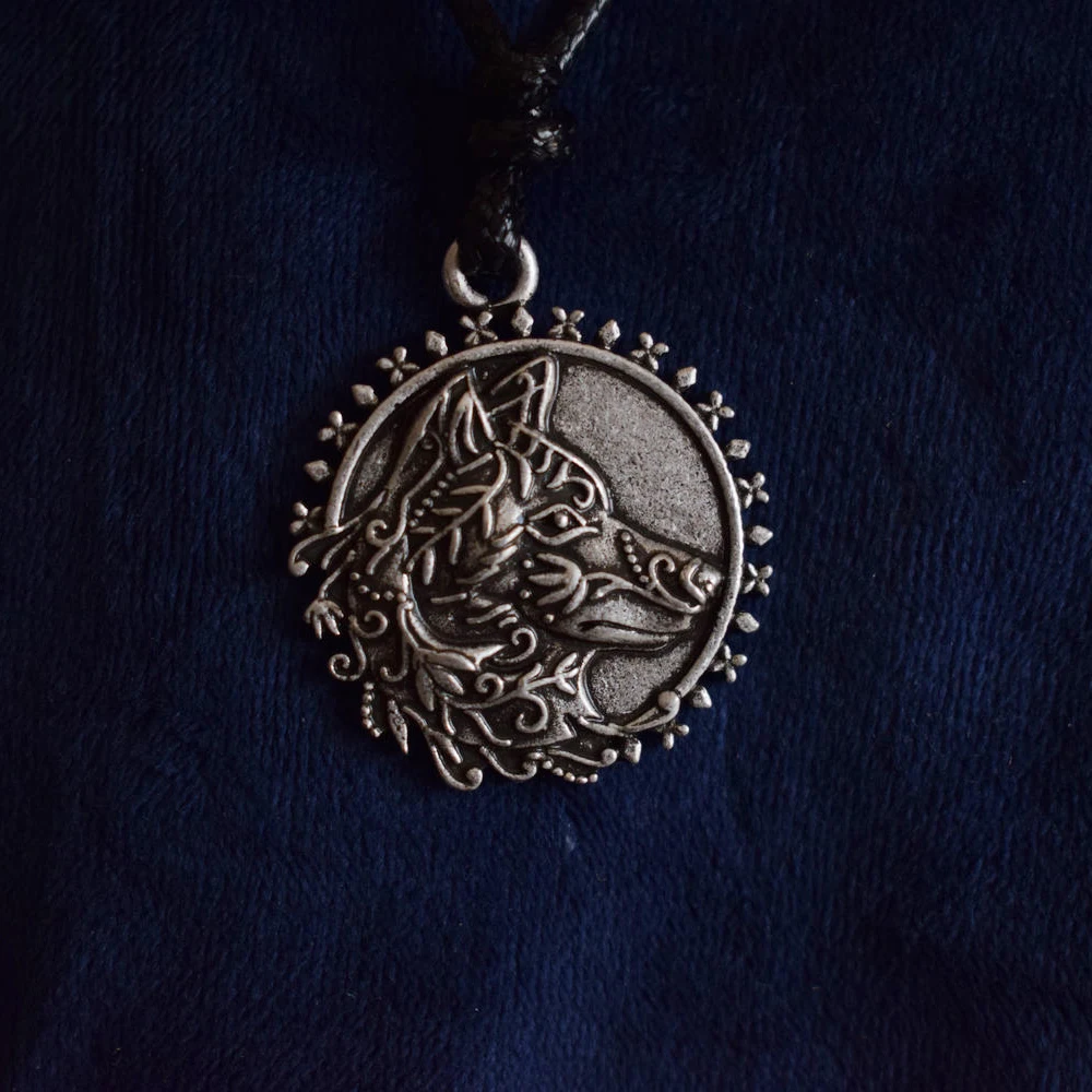 Оригинальное ожерелье в виде головы волка | Украшения и аксессуары