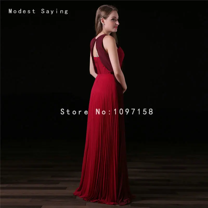Элегантные бордовые плиссированные вечерние платья с разрезом модель 2017 года