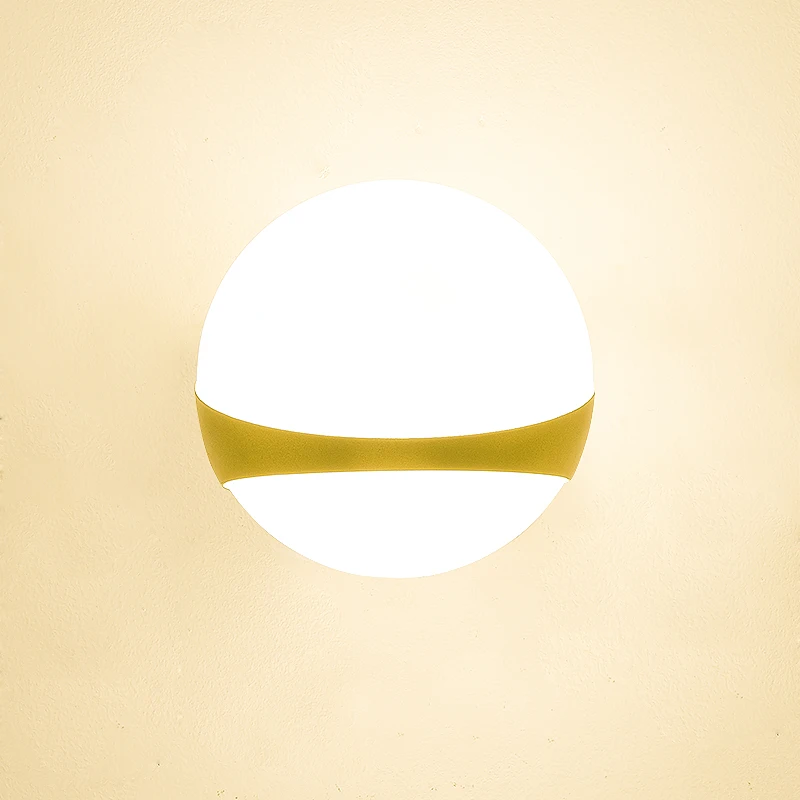 Скандинавские современные настенные лампы Золотой металлический корпус стекло