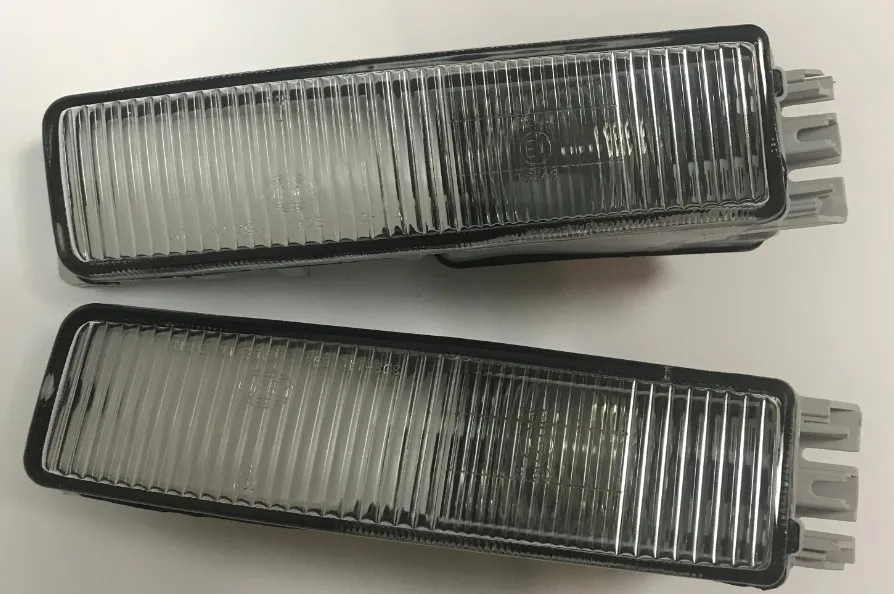 OUH01-0202 Для Audi 80 B4 90 туман светильник тумана светильник 1991 1992 1993 1994 - Цвет: OUH01-0202