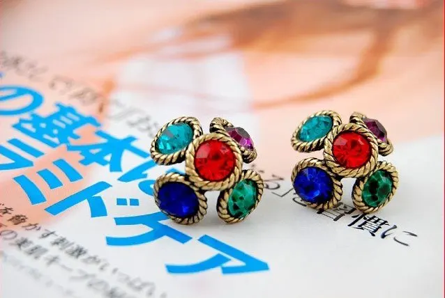 Модные серьги гвоздики в виде цветка Стразы E135|flower stud earrings|fashion earringsstud earrings |