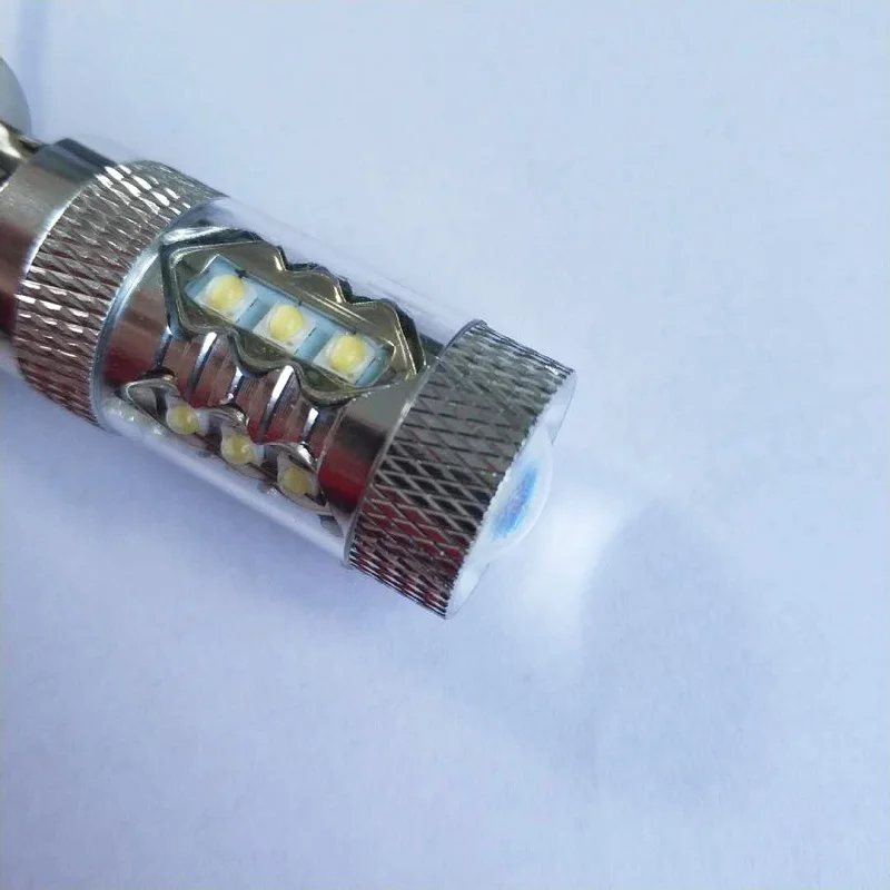 Светодиодная лампа супер белая галогенная H3 16SMD 2828 80 Вт 6500K -7000K светодиодная для