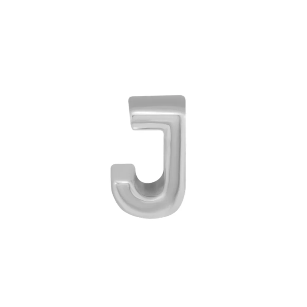 

Бусины-шармы из серебра 925 пробы с буквой J