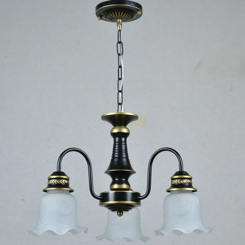 Подвесная люстра для балкона Европейский потолочный светильник столовой