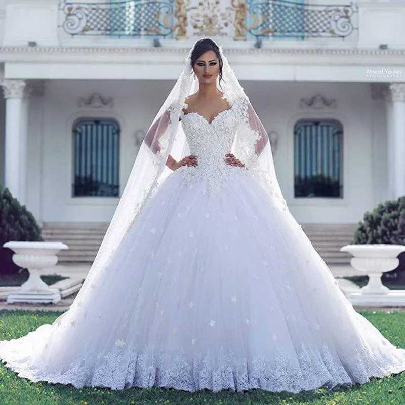 

Arabic Luxury Lace Ball Gown Wedding Dresses Applique 3D Flowers Court Train Beaded Plus Size Puffy Backless Tulle Bridal Gowns