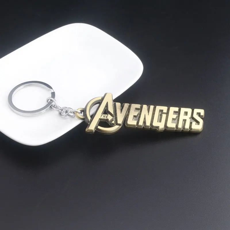 Цвет: желтый Украшения Marvel Мстители 4 Локи скипетр брелок Железный человек Тор молот Мьёльнир Stormbreaker топор брелок для мужчин ювелирные изделия - Цвет: Цвет: желтый