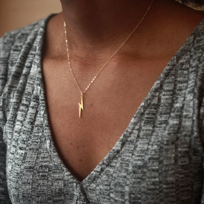 

Lightning Necklace Small Pendant Necklace Cute Chain for Women Femme Mujer Minimalist Ketting Zincir Kolye Gold 2021 Chocker