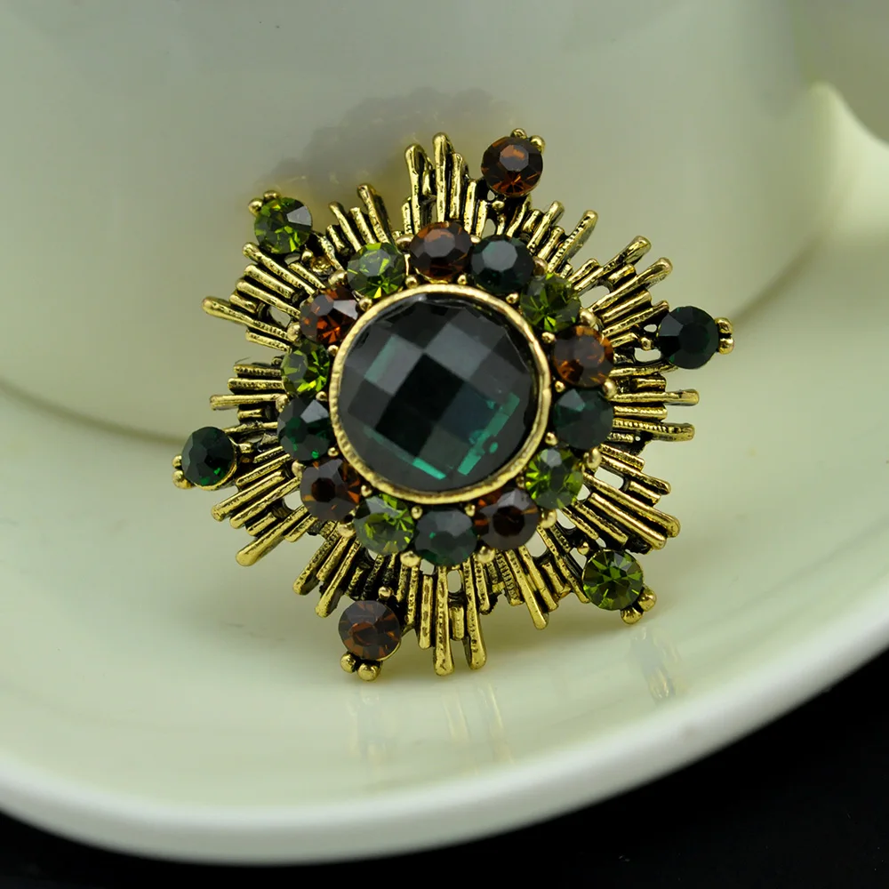 Женская Винтажная брошь в стиле ретро круглая булавка с зеленым кристаллом