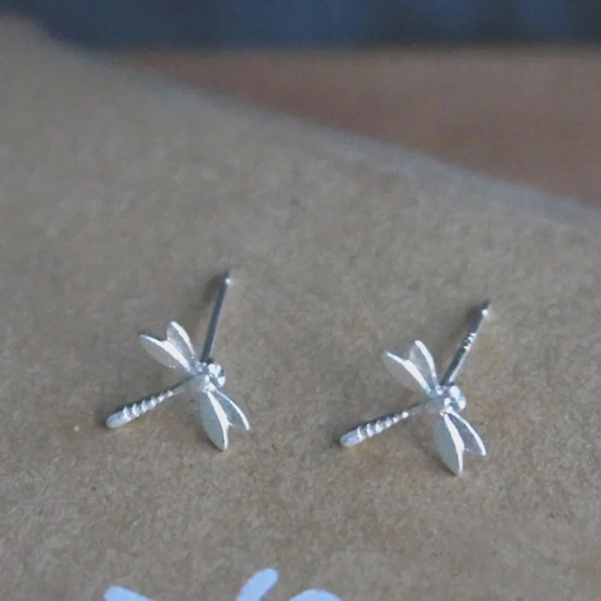 Kinitial крошечные животные Стрекоза серьги-гвоздики с животными для женщин Дети