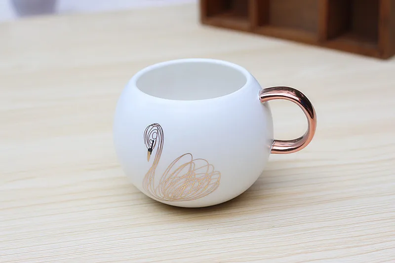 OUSSIRRO животные Лебедь керамические кружки Милая кофейная кружка с изображениями животных чайник чашка на день рождения Рождественский подарок