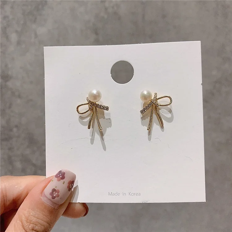 2019 New Arrival Bowknot Crystal Women Classic Stud Earrings Luxury Designer Jewelry For Fashion Accessories |